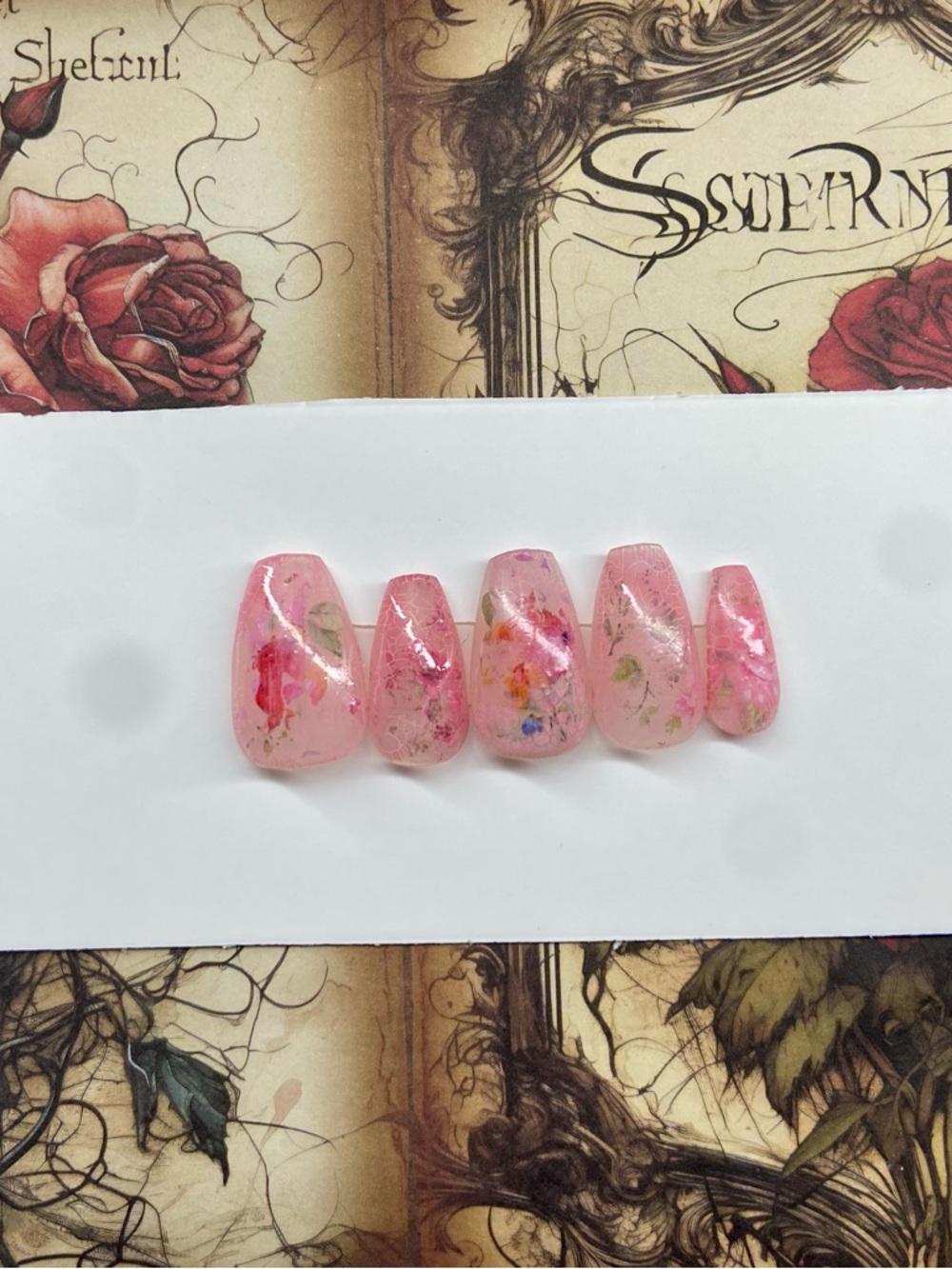 Pink Floral Press-On Nail Set